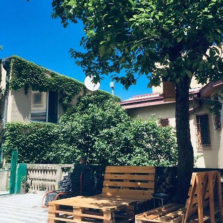 Birdhouse Rooms Tbilisi Zewnętrze zdjęcie